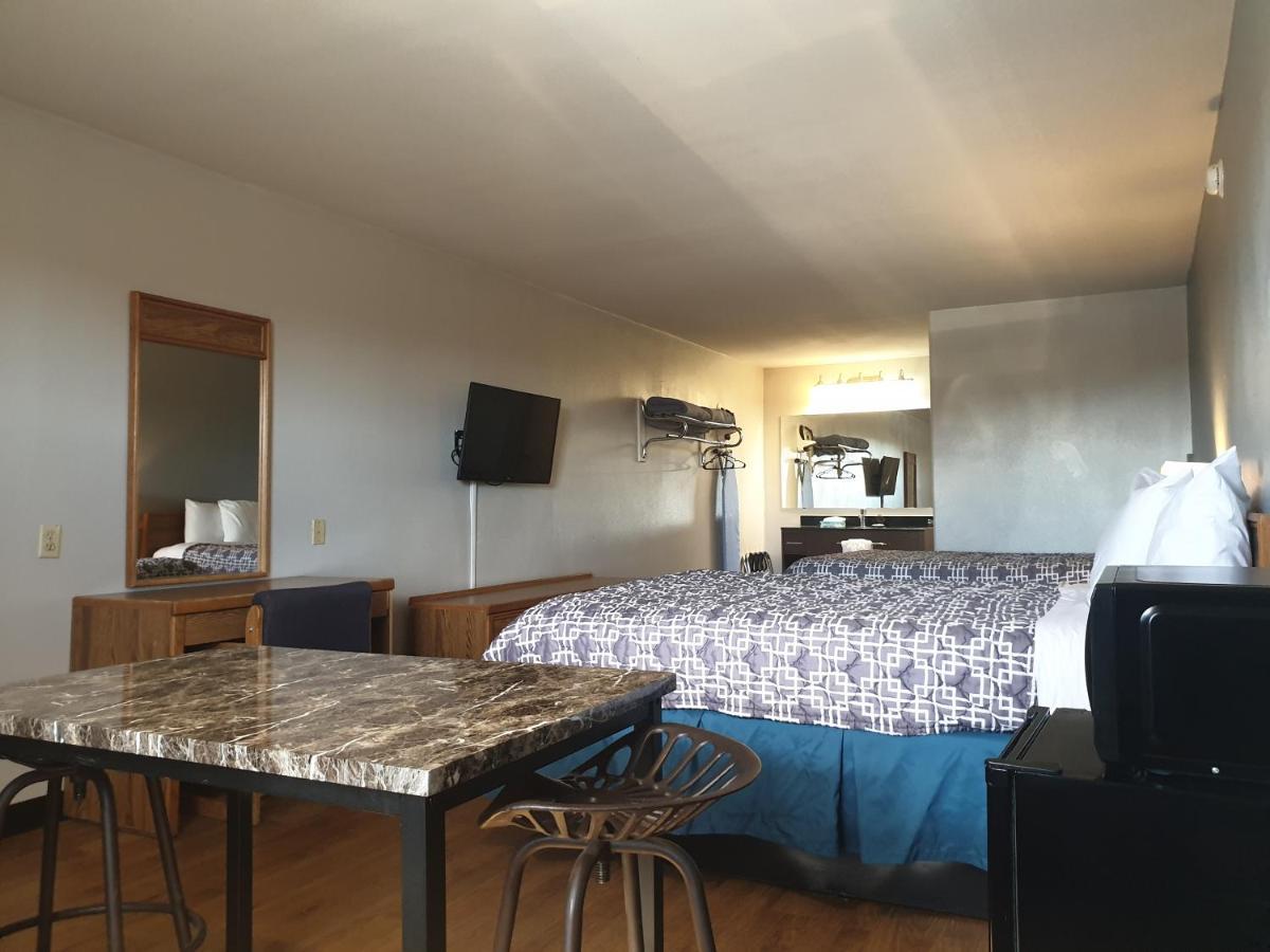 Riata Inn - Marfa Zewnętrze zdjęcie